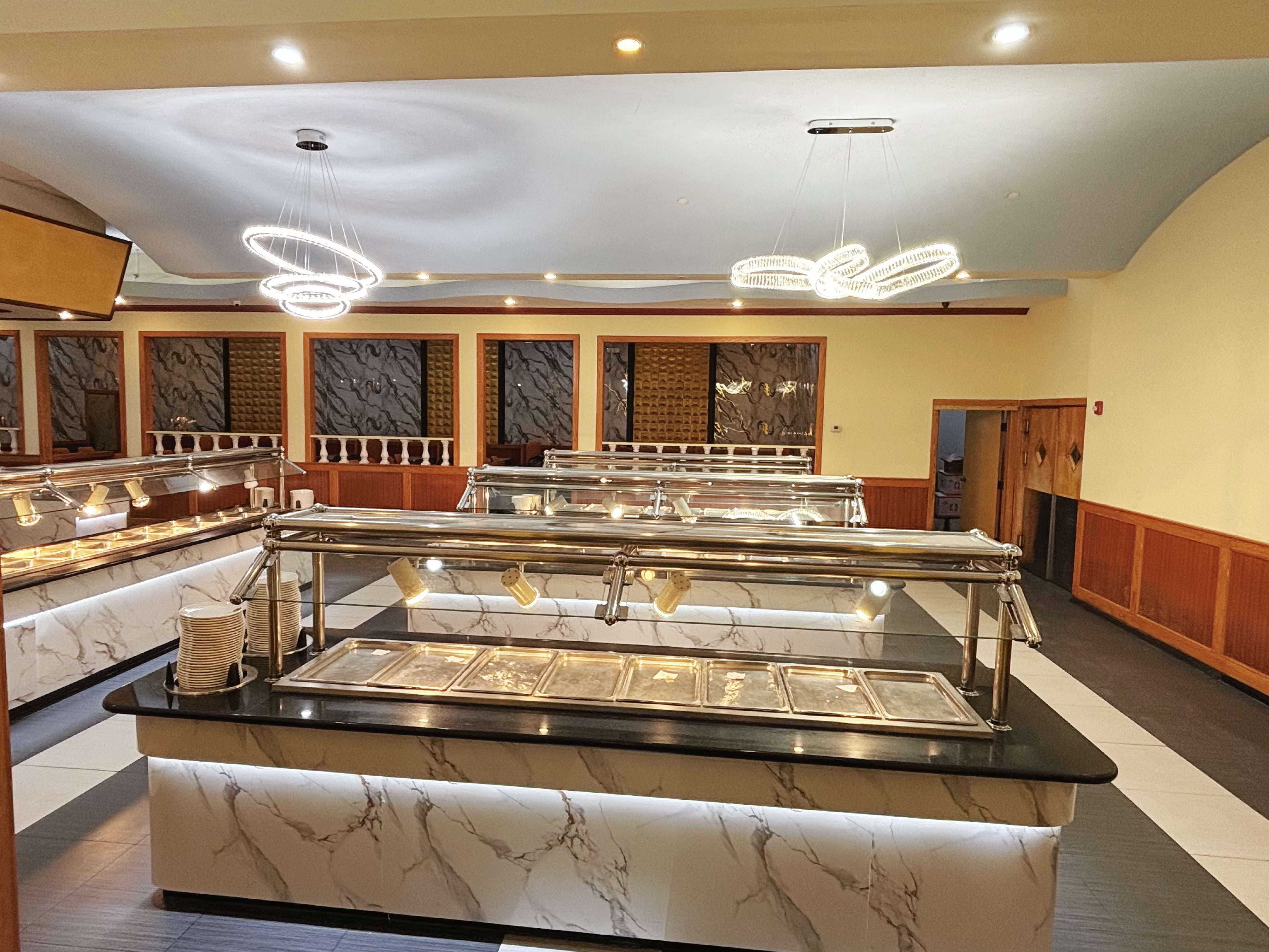 Dessert and fruit bar at Yum Buffet